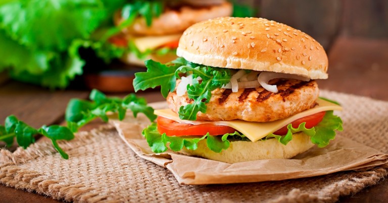 Como deixar o seu hambúrguer mais nutritivo