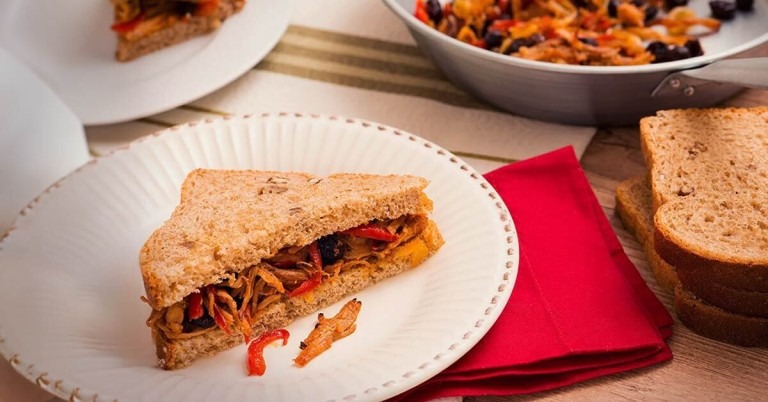 Pão com pernil: aprenda a fazer o queridinho das festas