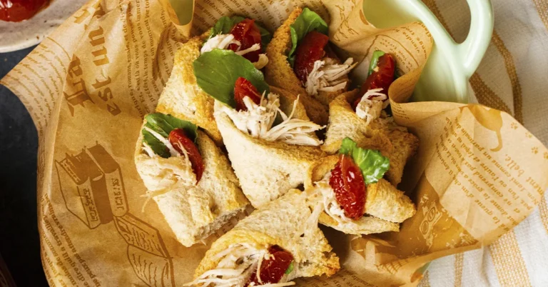 Petisco Crocante de Pão 5 Zeros Original com Frango Cremoso, Rúcula e Tomate Seco